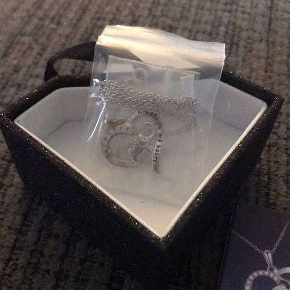 Elephant luck necklace! - Picture 1 of 7